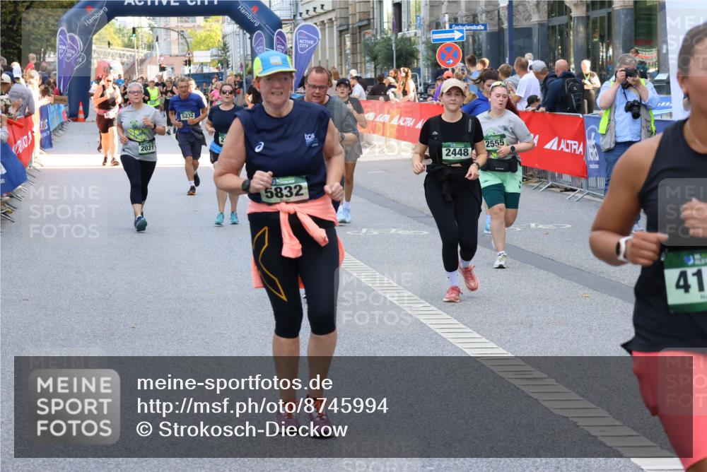 07.09.2025 - BARMER Alsterlauf Strokosch-Dieckow http://msf.ph/oto/8745994 07.09.2025 10:17:16 Ziel 2466, 3372, 3731, 3793, 4130, 4270, 4447, 4790, 4791, 5032, 5087, 5237, 5305, 5632, 5680, 5946, 8082 meine-sportfotos.de
