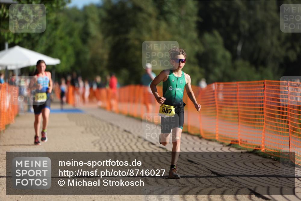 07.09.2025 - 19. Norderstedt Triathlon Michael Strokosch http://msf.ph/oto/8746027 07.09.2025 09:44:06 Laufen 586, 587, 613 meine-sportfotos.de
