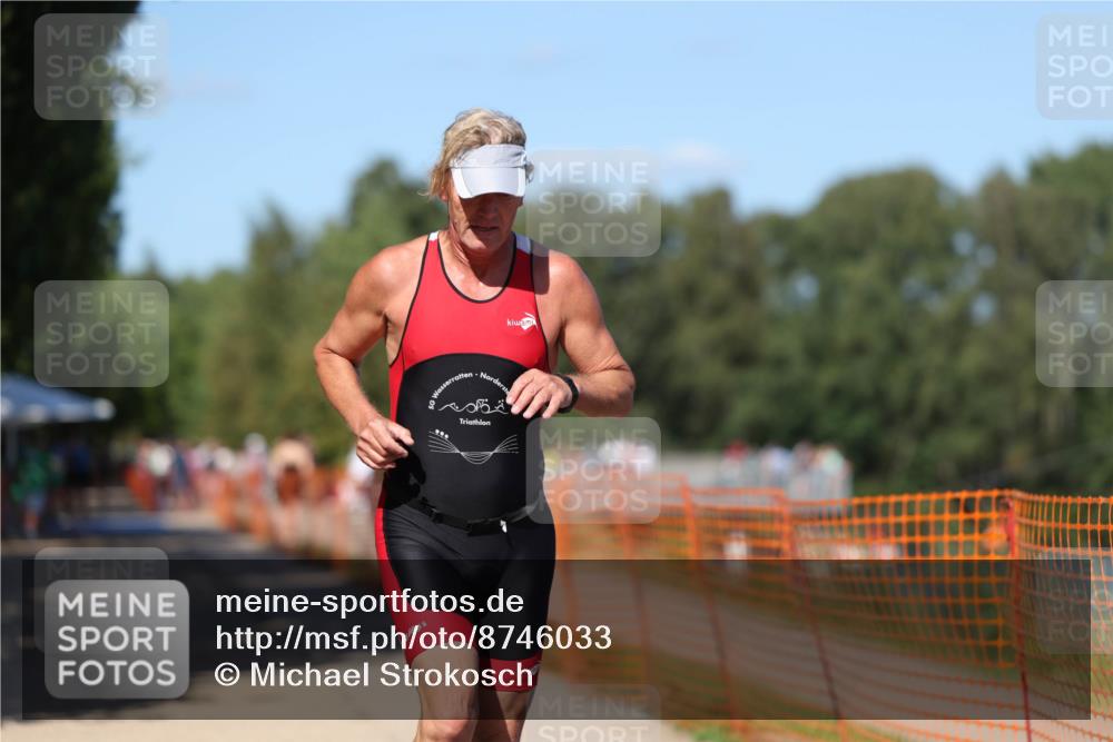 07.09.2025 - 19. Norderstedt Triathlon Michael Strokosch http://msf.ph/oto/8746033 07.09.2025 14:47:46 Laufen 984 meine-sportfotos.de