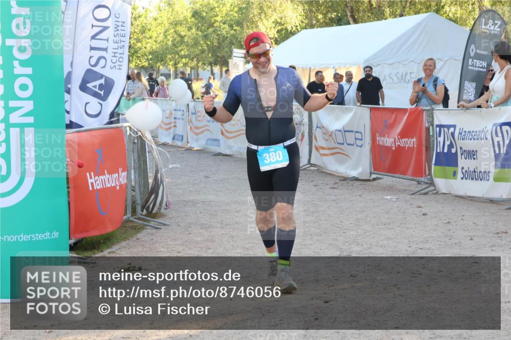 07.09.2025 - 19. Norderstedt Triathlon Luisa Fischer http://msf.ph/oto/8746056 07.09.2025 17:23:50 Ziel 380 meine-sportfotos.de