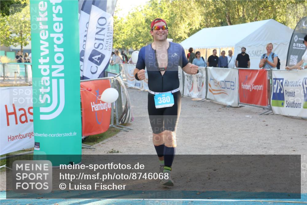 07.09.2025 - 19. Norderstedt Triathlon Luisa Fischer http://msf.ph/oto/8746068 07.09.2025 17:23:51 Ziel 380 meine-sportfotos.de