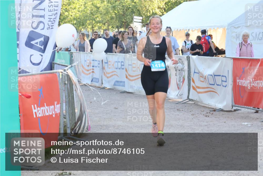 07.09.2025 - 19. Norderstedt Triathlon Luisa Fischer http://msf.ph/oto/8746105 07.09.2025 17:24:11 Ziel 1474 meine-sportfotos.de