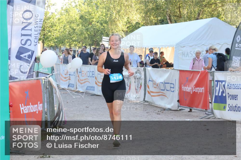 07.09.2025 - 19. Norderstedt Triathlon Luisa Fischer http://msf.ph/oto/8746111 07.09.2025 17:24:11 Ziel 1474 meine-sportfotos.de