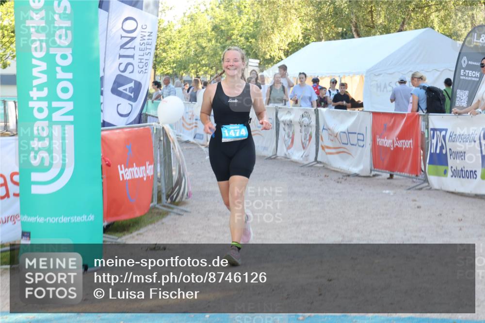 07.09.2025 - 19. Norderstedt Triathlon Luisa Fischer http://msf.ph/oto/8746126 07.09.2025 17:24:12 Ziel 1474 meine-sportfotos.de