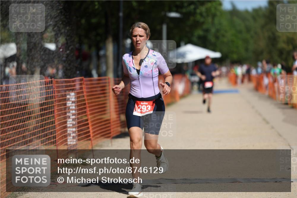 07.09.2025 - 19. Norderstedt Triathlon Michael Strokosch http://msf.ph/oto/8746129 07.09.2025 12:36:24 Laufen 227, 293, 1161 meine-sportfotos.de