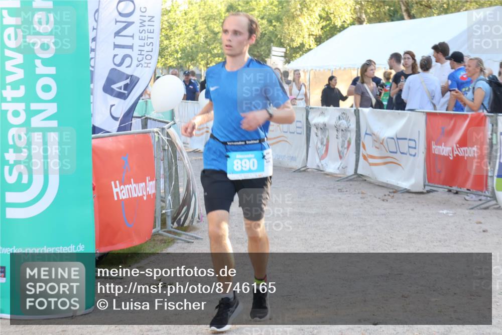 07.09.2025 - 19. Norderstedt Triathlon Luisa Fischer http://msf.ph/oto/8746165 07.09.2025 17:24:36 Ziel 890 meine-sportfotos.de