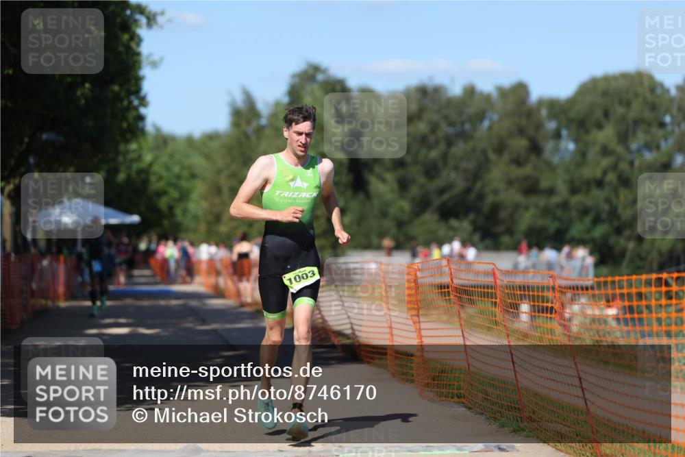 07.09.2025 - 19. Norderstedt Triathlon Michael Strokosch http://msf.ph/oto/8746170 07.09.2025 14:48:12 Laufen 995, 1003 meine-sportfotos.de