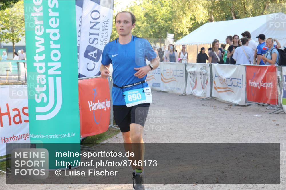 07.09.2025 - 19. Norderstedt Triathlon Luisa Fischer http://msf.ph/oto/8746173 07.09.2025 17:24:36 Ziel 890 meine-sportfotos.de