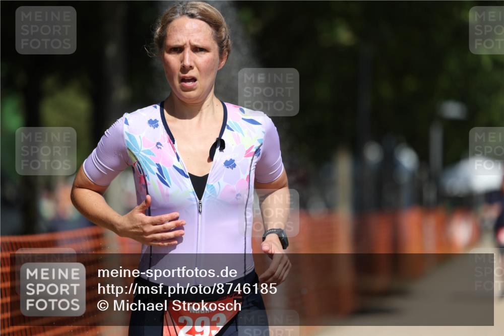 07.09.2025 - 19. Norderstedt Triathlon Michael Strokosch http://msf.ph/oto/8746185 07.09.2025 12:36:27 Laufen 227, 293 meine-sportfotos.de
