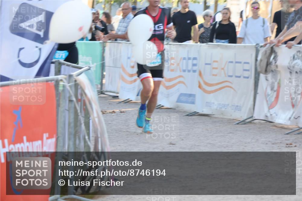 07.09.2025 - 19. Norderstedt Triathlon Luisa Fischer http://msf.ph/oto/8746194 07.09.2025 17:25:57 Ziel 1464 meine-sportfotos.de