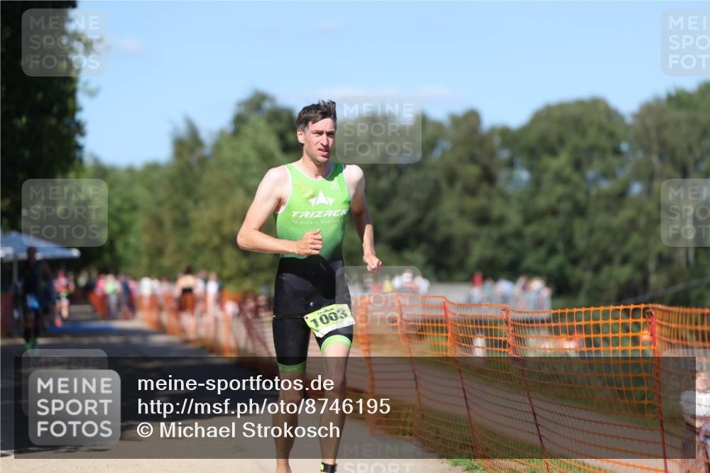 07.09.2025 - 19. Norderstedt Triathlon Michael Strokosch http://msf.ph/oto/8746195 07.09.2025 14:48:13 Laufen 1003 meine-sportfotos.de