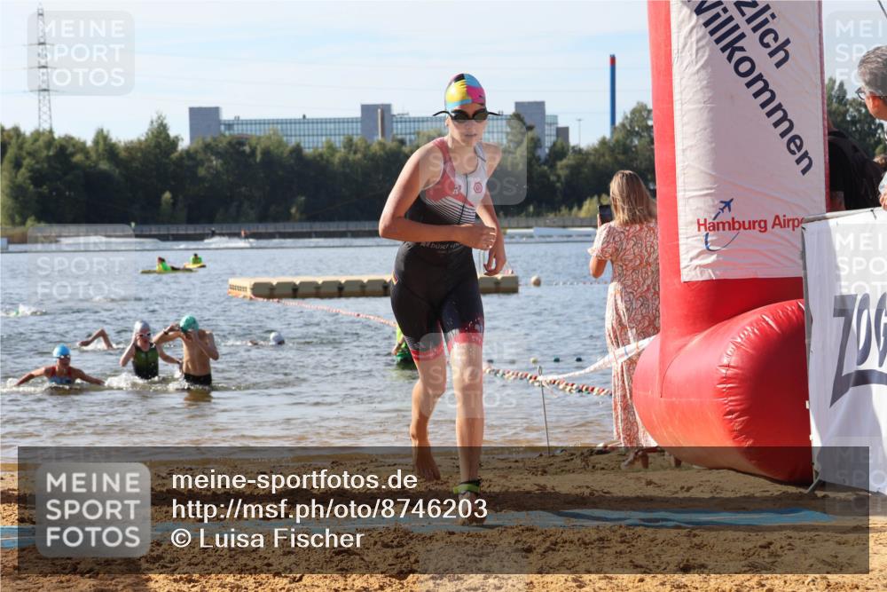 07.09.2025 - 19. Norderstedt Triathlon Luisa Fischer http://msf.ph/oto/8746203 07.09.2025 10:25:09 Schwimmen 77, 80, 91, 111, 650 meine-sportfotos.de
