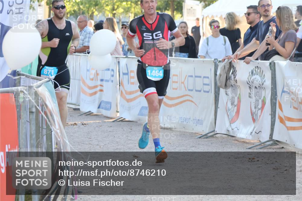07.09.2025 - 19. Norderstedt Triathlon Luisa Fischer http://msf.ph/oto/8746210 07.09.2025 17:25:58 Ziel 871, 1464 meine-sportfotos.de
