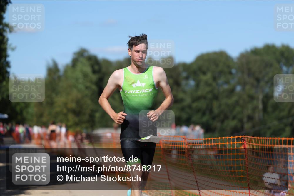 07.09.2025 - 19. Norderstedt Triathlon Michael Strokosch http://msf.ph/oto/8746217 07.09.2025 14:48:14 Laufen 1003, 1457 meine-sportfotos.de