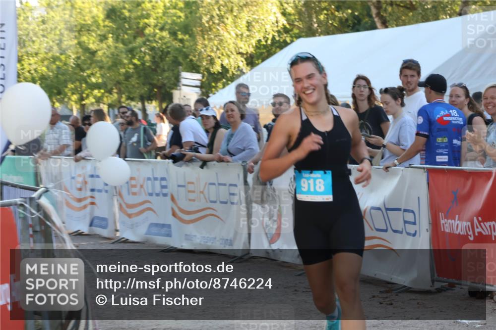 07.09.2025 - 19. Norderstedt Triathlon Luisa Fischer http://msf.ph/oto/8746224 07.09.2025 17:27:15 Ziel 918 meine-sportfotos.de