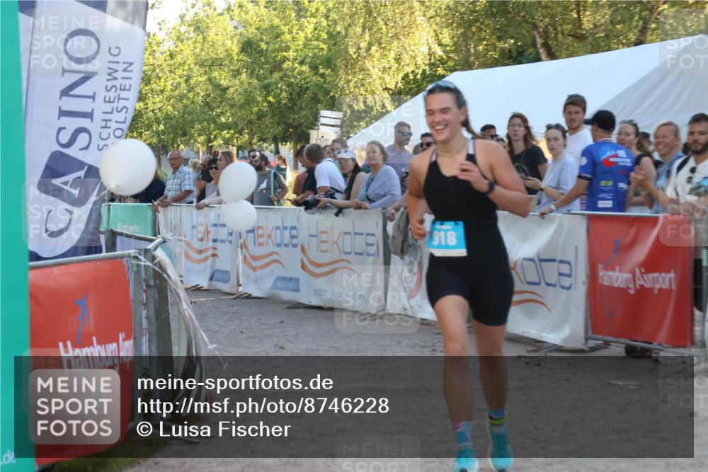07.09.2025 - 19. Norderstedt Triathlon Luisa Fischer http://msf.ph/oto/8746228 07.09.2025 17:27:15 Ziel 918 meine-sportfotos.de