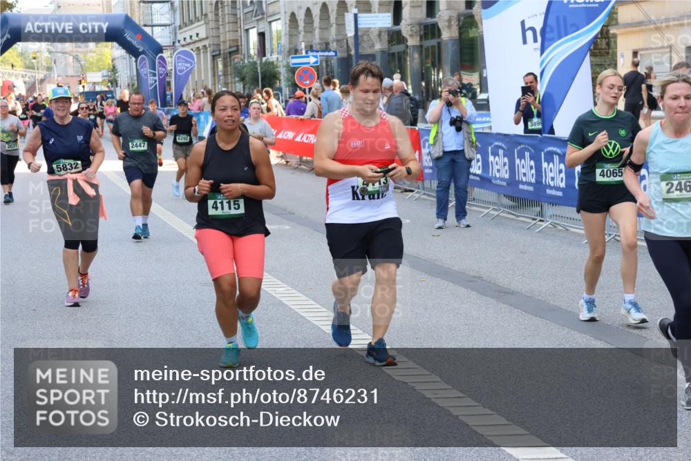 07.09.2025 - BARMER Alsterlauf Strokosch-Dieckow http://msf.ph/oto/8746231 07.09.2025 10:17:14 Ziel 2466, 3304, 3372, 3731, 3793, 4130, 4270, 4447, 4790, 4791, 5032, 5087, 5237, 5545, 5632, 5680, 5946, 8082 meine-sportfotos.de