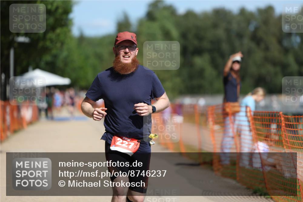 07.09.2025 - 19. Norderstedt Triathlon Michael Strokosch http://msf.ph/oto/8746237 07.09.2025 12:36:31 Laufen 227 meine-sportfotos.de
