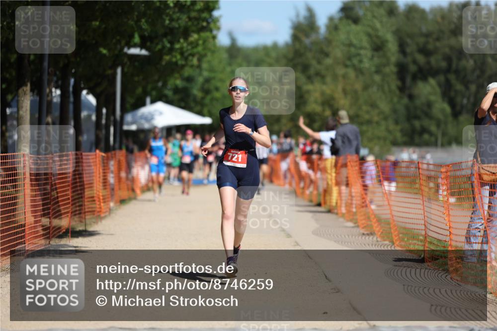 07.09.2025 - 19. Norderstedt Triathlon Michael Strokosch http://msf.ph/oto/8746259 07.09.2025 12:36:46 Laufen 721 meine-sportfotos.de