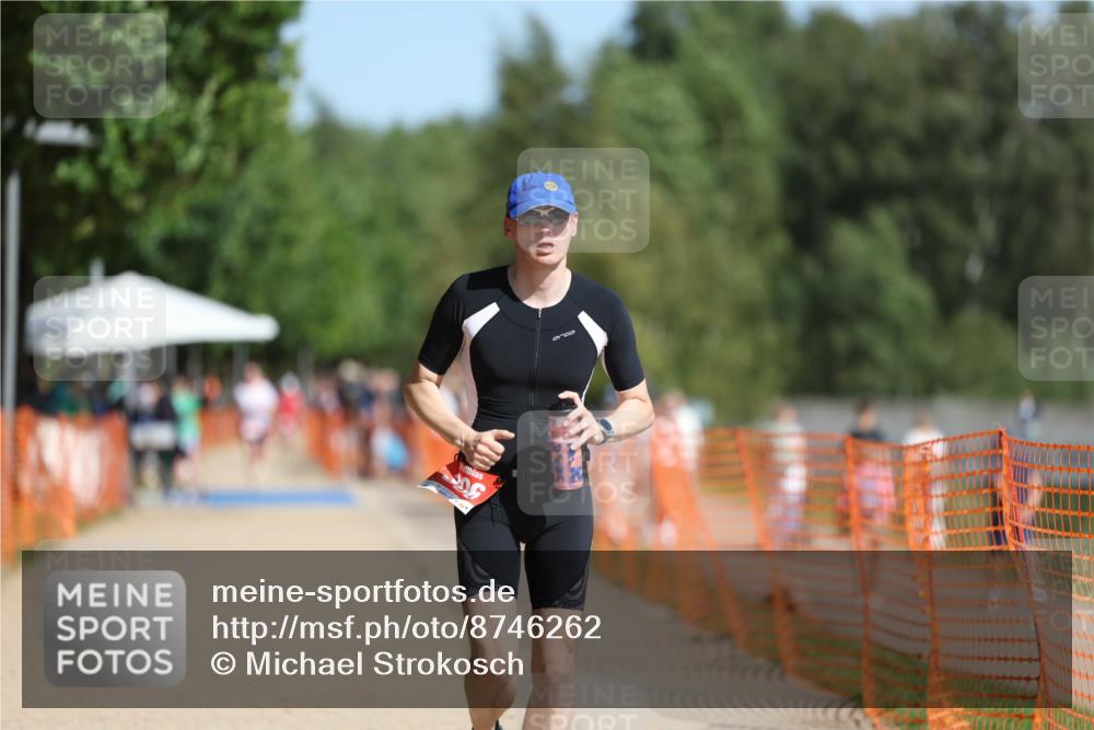 07.09.2025 - 19. Norderstedt Triathlon Michael Strokosch http://msf.ph/oto/8746262 07.09.2025 11:59:53 Laufen 306 meine-sportfotos.de