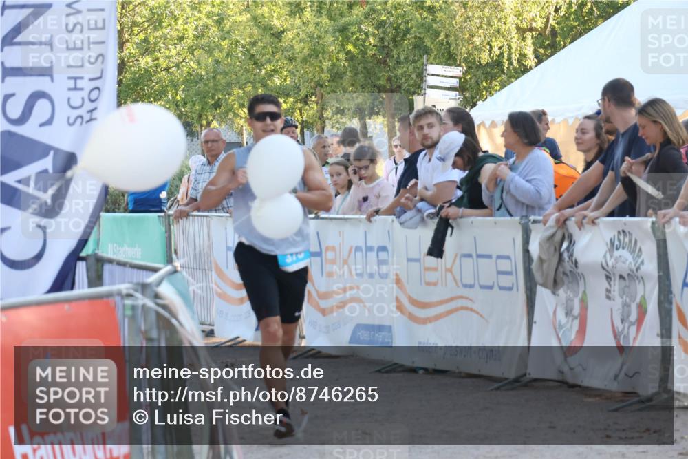 07.09.2025 - 19. Norderstedt Triathlon Luisa Fischer http://msf.ph/oto/8746265 07.09.2025 17:28:19 Ziel 378 meine-sportfotos.de