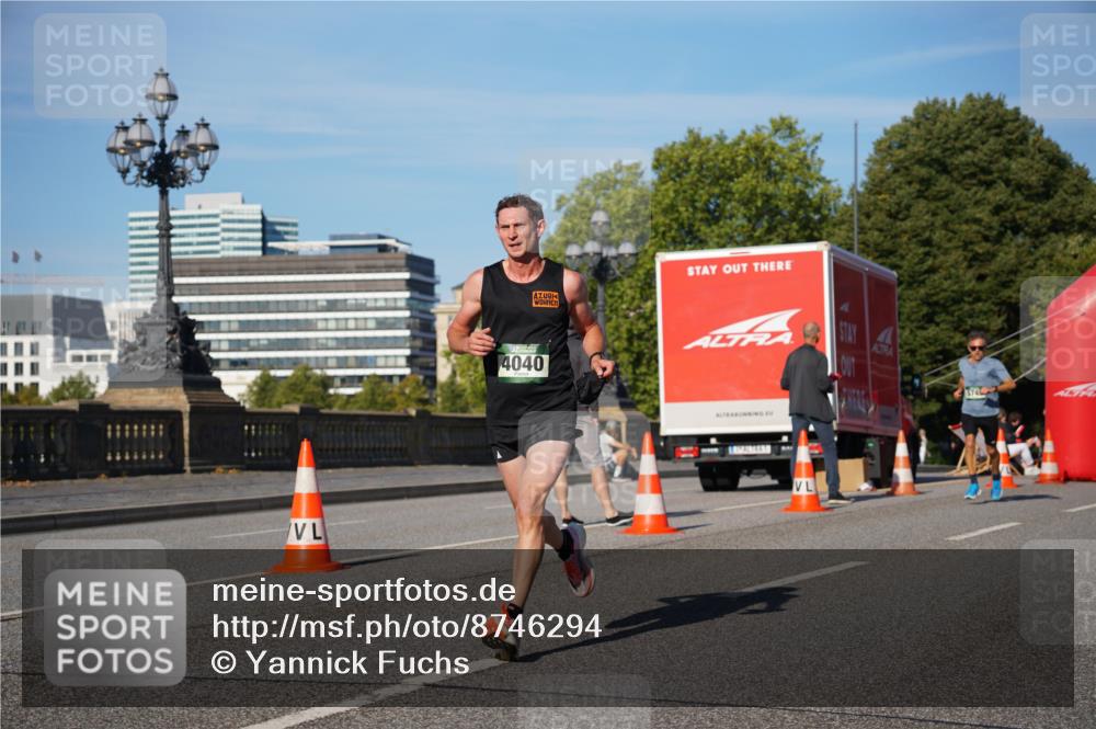 07.09.2025 - BARMER Alsterlauf Yannick Fuchs http://msf.ph/oto/8746294 07.09.2025 09:31:45 Laufen 4040, 393 meine-sportfotos.de