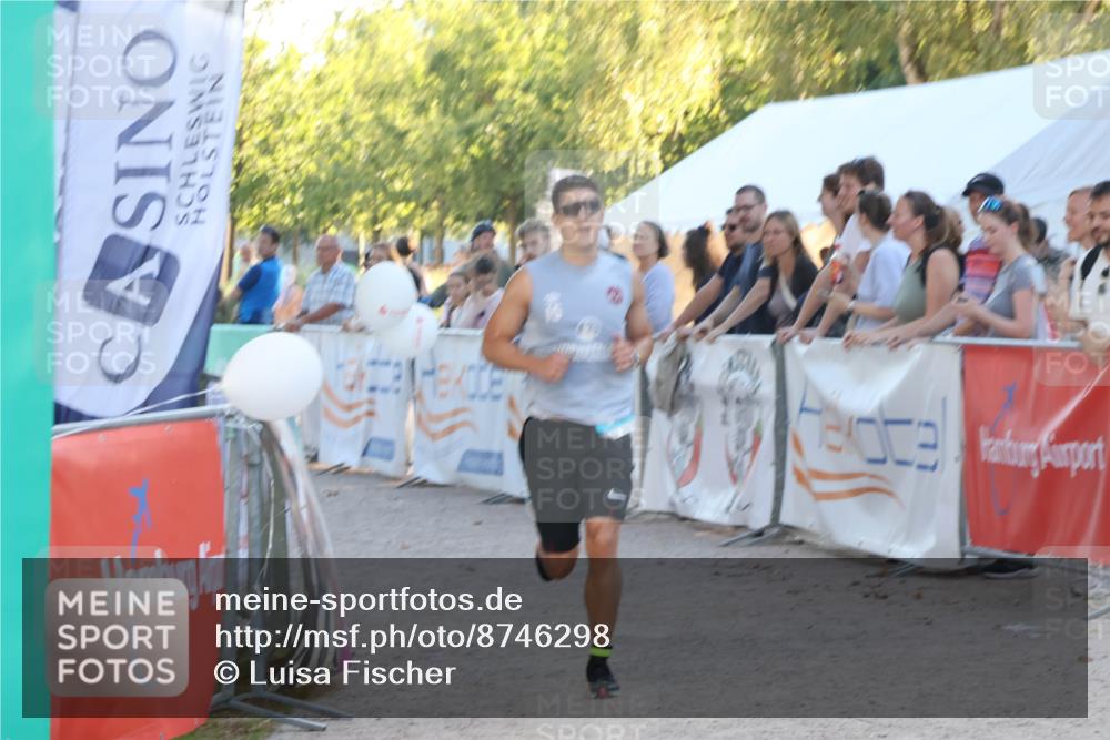 07.09.2025 - 19. Norderstedt Triathlon Luisa Fischer http://msf.ph/oto/8746298 07.09.2025 17:28:21 Ziel 378 meine-sportfotos.de