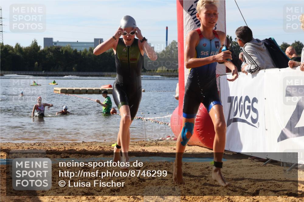 07.09.2025 - 19. Norderstedt Triathlon Luisa Fischer http://msf.ph/oto/8746299 07.09.2025 10:25:18 Schwimmen 77, 106, 127, 650 meine-sportfotos.de