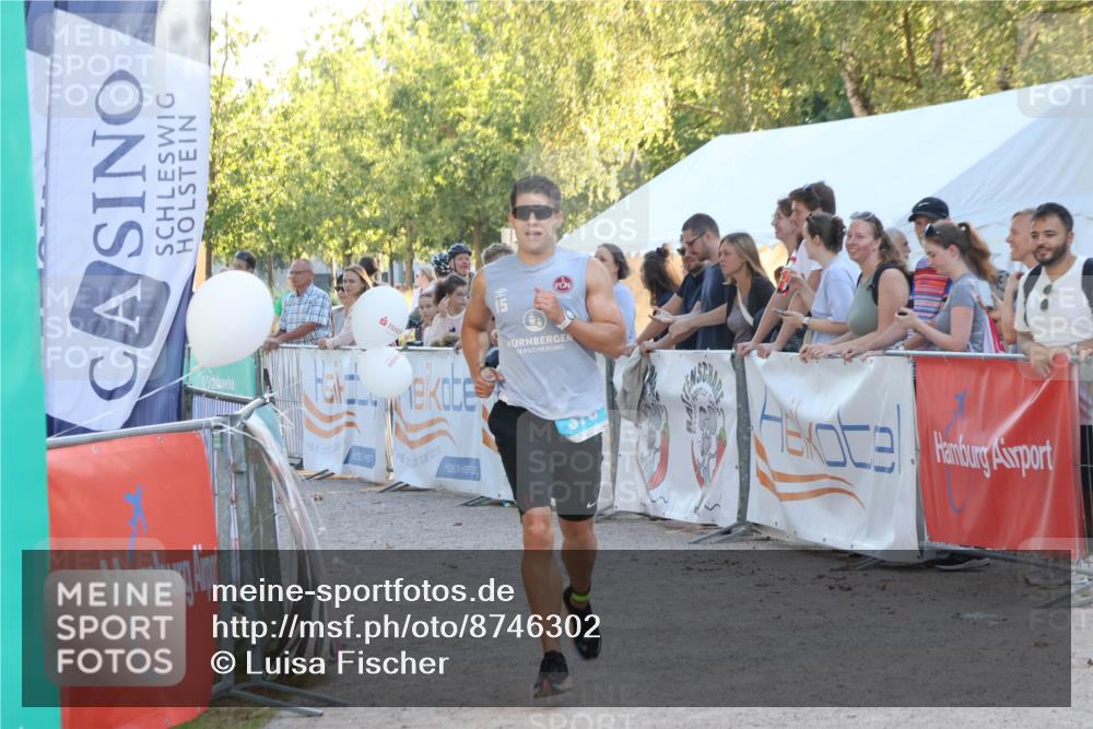 07.09.2025 - 19. Norderstedt Triathlon Luisa Fischer http://msf.ph/oto/8746302 07.09.2025 17:28:21 Ziel 378 meine-sportfotos.de