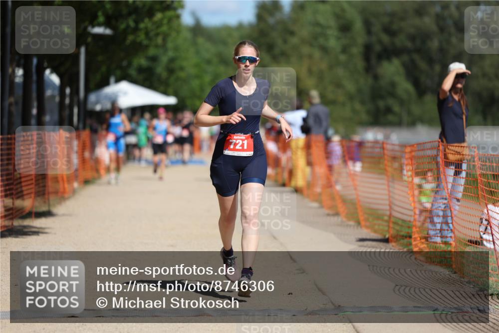 07.09.2025 - 19. Norderstedt Triathlon Michael Strokosch http://msf.ph/oto/8746306 07.09.2025 12:36:48 Laufen 721 meine-sportfotos.de