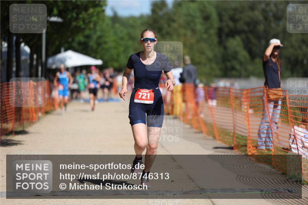 07.09.2025 - 19. Norderstedt Triathlon Michael Strokosch http://msf.ph/oto/8746313 07.09.2025 12:36:48 Laufen 721 meine-sportfotos.de