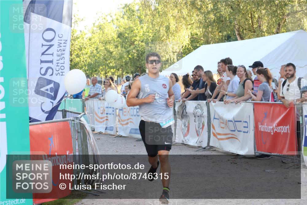 07.09.2025 - 19. Norderstedt Triathlon Luisa Fischer http://msf.ph/oto/8746315 07.09.2025 17:28:21 Ziel 378 meine-sportfotos.de