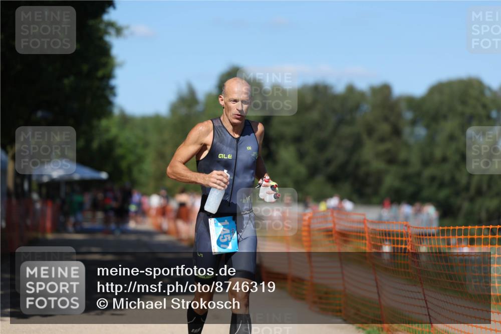 07.09.2025 - 19. Norderstedt Triathlon Michael Strokosch http://msf.ph/oto/8746319 07.09.2025 14:48:23 Laufen 1457 meine-sportfotos.de