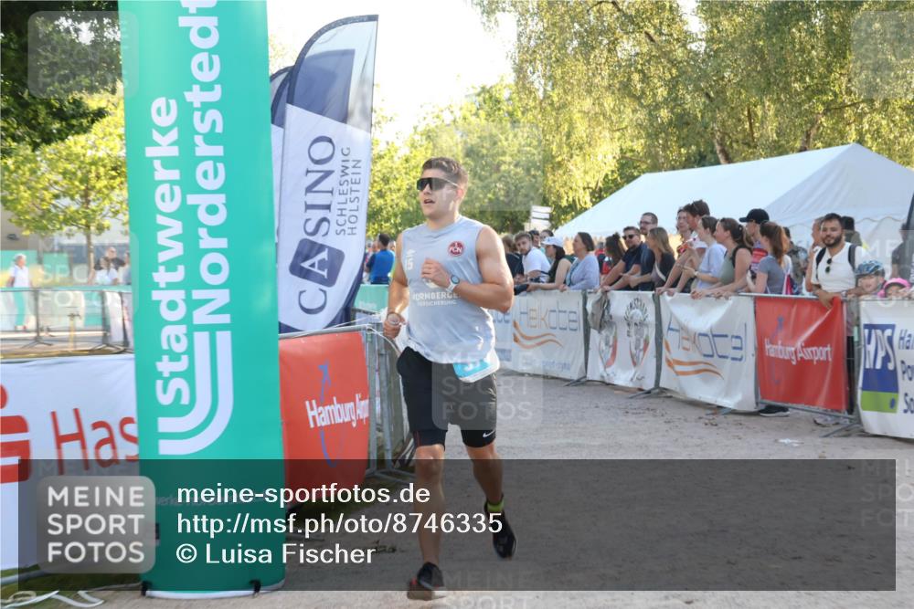 07.09.2025 - 19. Norderstedt Triathlon Luisa Fischer http://msf.ph/oto/8746335 07.09.2025 17:28:22 Ziel 378 meine-sportfotos.de