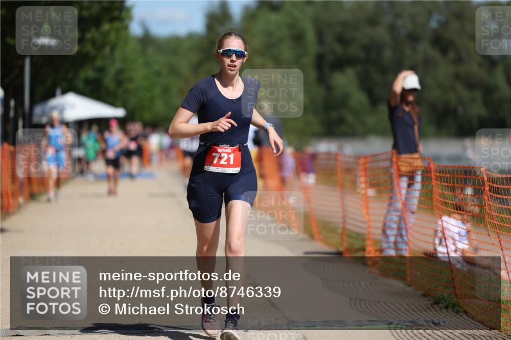 07.09.2025 - 19. Norderstedt Triathlon Michael Strokosch http://msf.ph/oto/8746339 07.09.2025 12:36:48 Laufen 721 meine-sportfotos.de