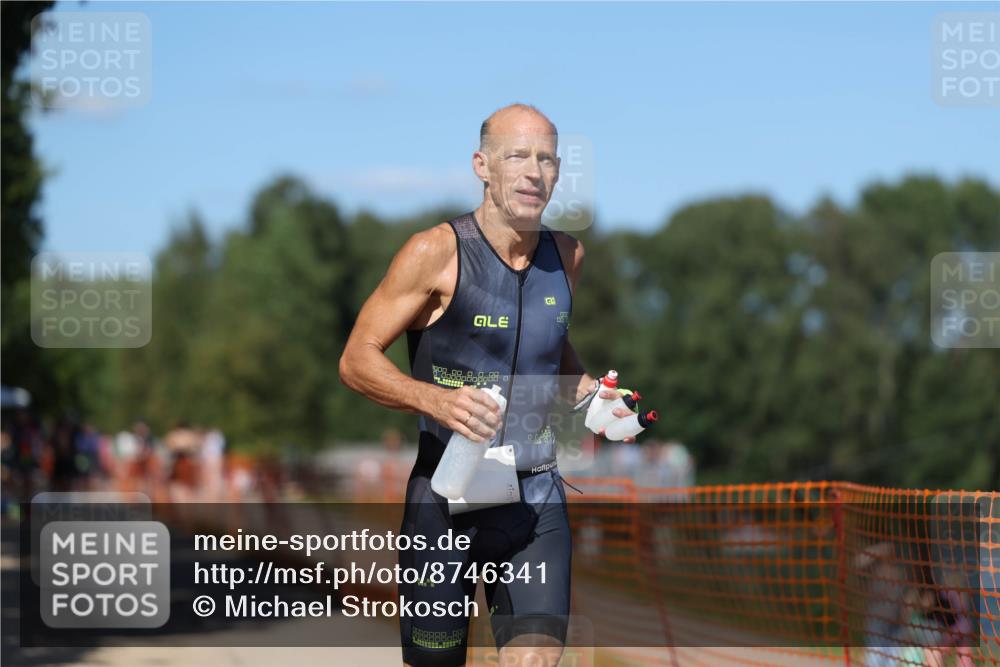07.09.2025 - 19. Norderstedt Triathlon Michael Strokosch http://msf.ph/oto/8746341 07.09.2025 14:48:24 Laufen 1457 meine-sportfotos.de