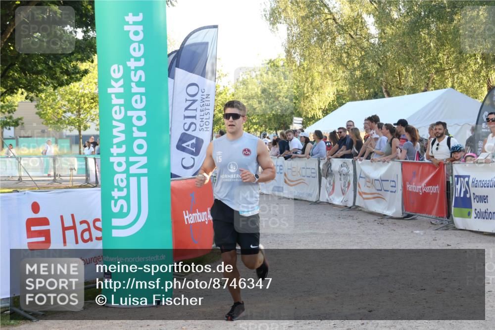 07.09.2025 - 19. Norderstedt Triathlon Luisa Fischer http://msf.ph/oto/8746347 07.09.2025 17:28:22 Ziel 378 meine-sportfotos.de
