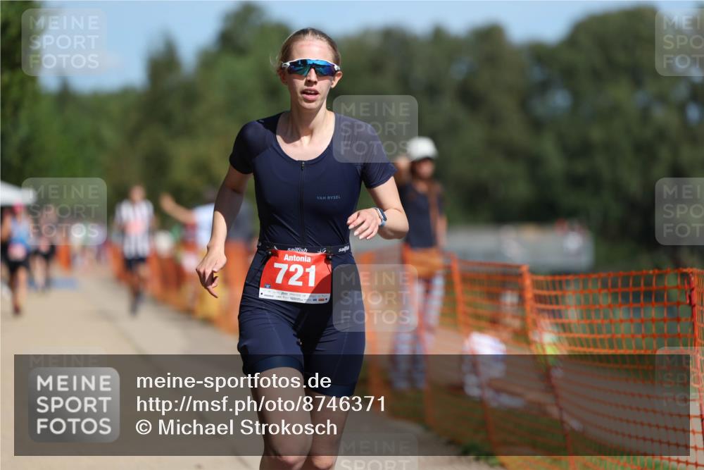 07.09.2025 - 19. Norderstedt Triathlon Michael Strokosch http://msf.ph/oto/8746371 07.09.2025 12:36:49 Laufen 721 meine-sportfotos.de