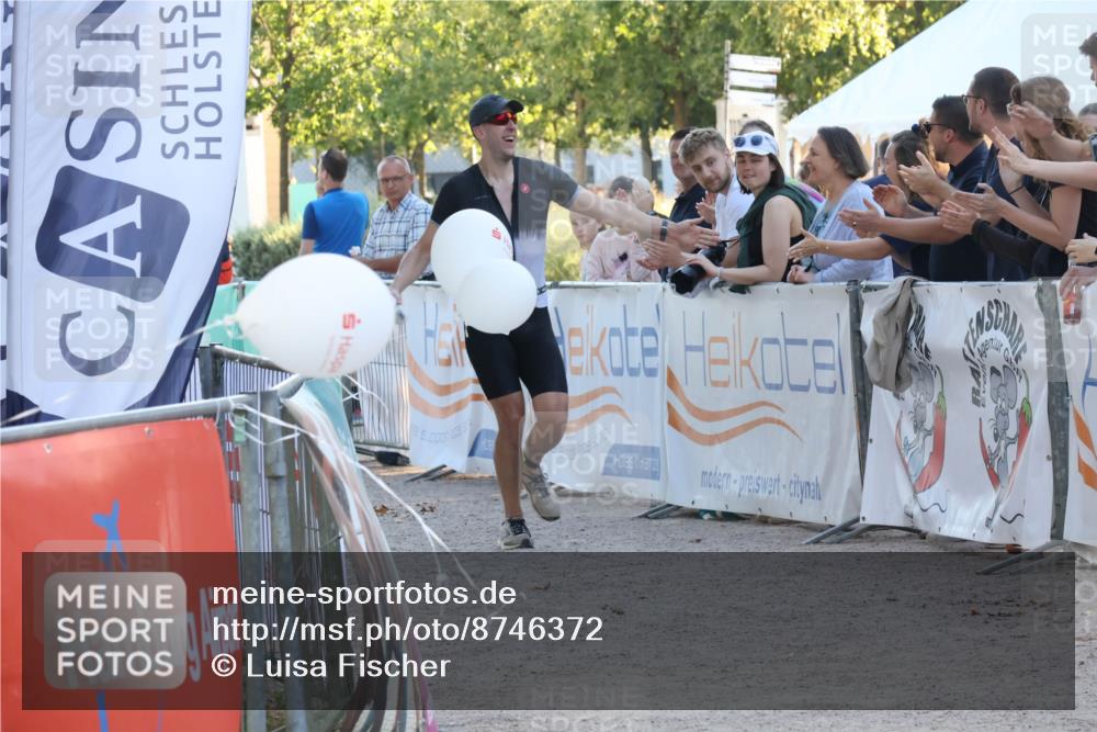 07.09.2025 - 19. Norderstedt Triathlon Luisa Fischer http://msf.ph/oto/8746372 07.09.2025 17:28:46 Ziel  meine-sportfotos.de