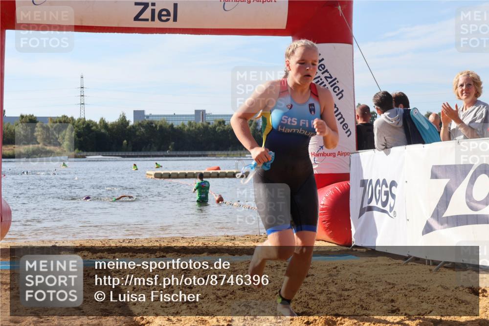 07.09.2025 - 19. Norderstedt Triathlon Luisa Fischer http://msf.ph/oto/8746396 07.09.2025 10:25:34 Schwimmen 67, 92, 129 meine-sportfotos.de