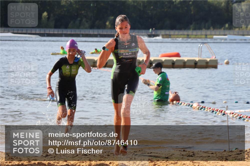 07.09.2025 - 19. Norderstedt Triathlon Luisa Fischer http://msf.ph/oto/8746410 07.09.2025 10:25:49 Schwimmen 99, 110 meine-sportfotos.de