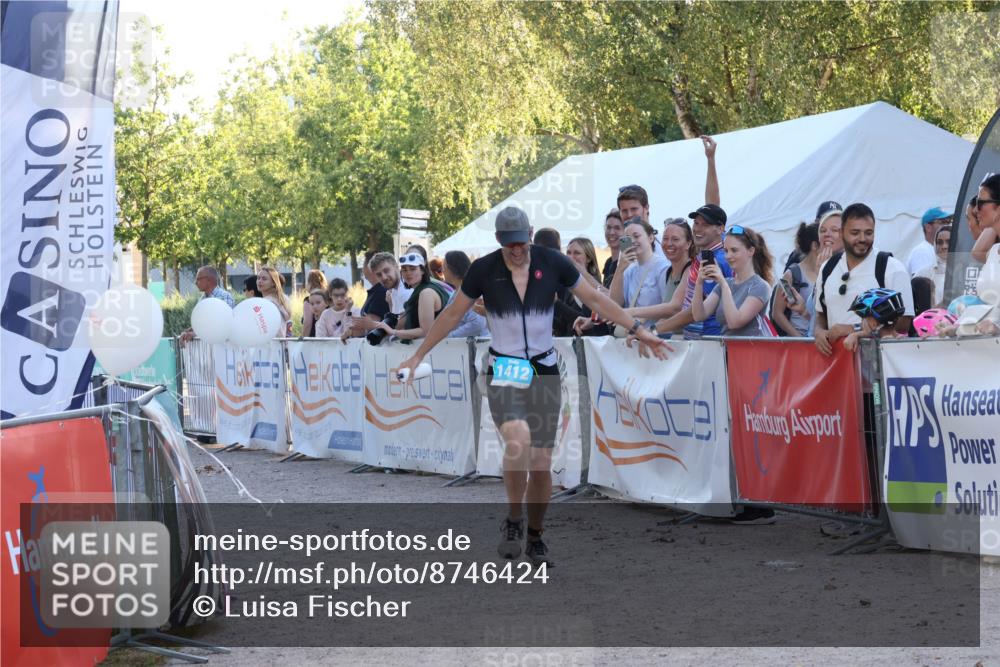 07.09.2025 - 19. Norderstedt Triathlon Luisa Fischer http://msf.ph/oto/8746424 07.09.2025 17:28:48 Ziel 1412 meine-sportfotos.de