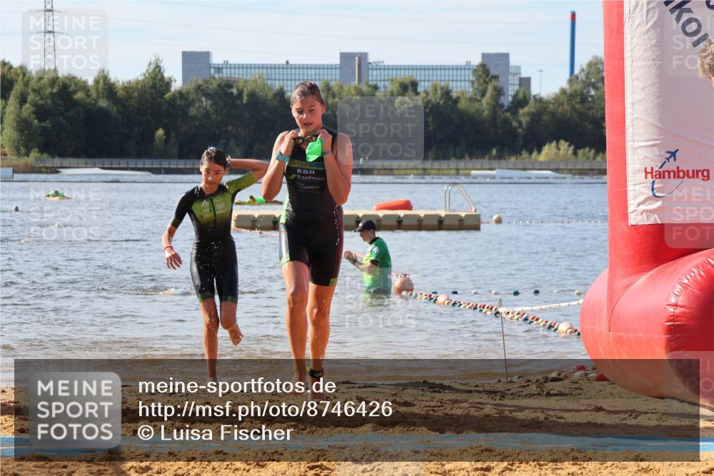 07.09.2025 - 19. Norderstedt Triathlon Luisa Fischer http://msf.ph/oto/8746426 07.09.2025 10:25:50 Schwimmen 99, 110 meine-sportfotos.de