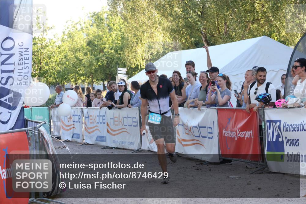 07.09.2025 - 19. Norderstedt Triathlon Luisa Fischer http://msf.ph/oto/8746429 07.09.2025 17:28:49 Ziel 1412 meine-sportfotos.de