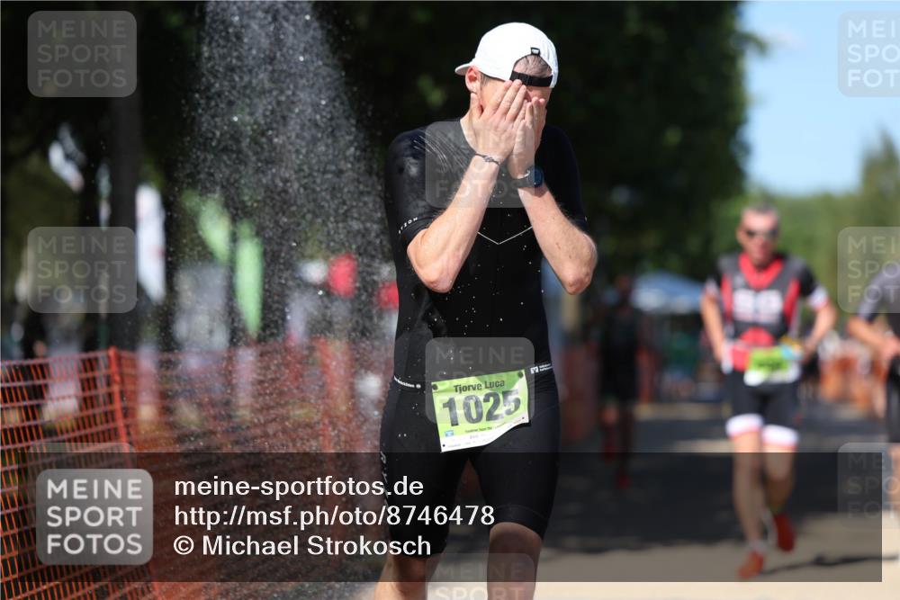 07.09.2025 - 19. Norderstedt Triathlon Michael Strokosch http://msf.ph/oto/8746478 07.09.2025 14:48:39 Laufen 911, 986, 997, 1010, 1025, 1039 meine-sportfotos.de