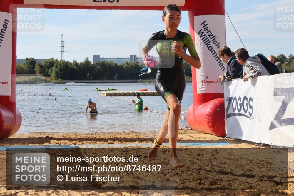 07.09.2025 - 19. Norderstedt Triathlon Luisa Fischer http://msf.ph/oto/8746487 07.09.2025 10:25:53 Schwimmen 99, 110 meine-sportfotos.de