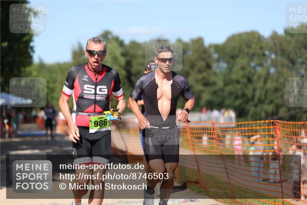 07.09.2025 - 19. Norderstedt Triathlon Michael Strokosch http://msf.ph/oto/8746503 07.09.2025 14:48:41 Laufen 911, 986, 997, 1010, 1025, 1039 meine-sportfotos.de