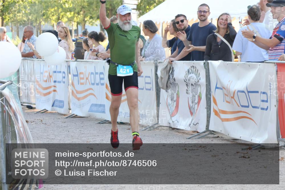 07.09.2025 - 19. Norderstedt Triathlon Luisa Fischer http://msf.ph/oto/8746506 07.09.2025 17:28:59 Ziel  meine-sportfotos.de