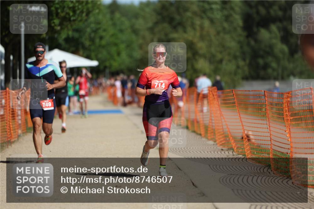 07.09.2025 - 19. Norderstedt Triathlon Michael Strokosch http://msf.ph/oto/8746507 07.09.2025 12:00:21 Laufen 714, 749, 1253 meine-sportfotos.de