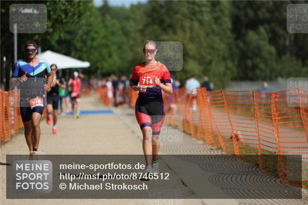 07.09.2025 - 19. Norderstedt Triathlon Michael Strokosch http://msf.ph/oto/8746512 07.09.2025 12:00:22 Laufen 714, 749, 1184, 1253 meine-sportfotos.de